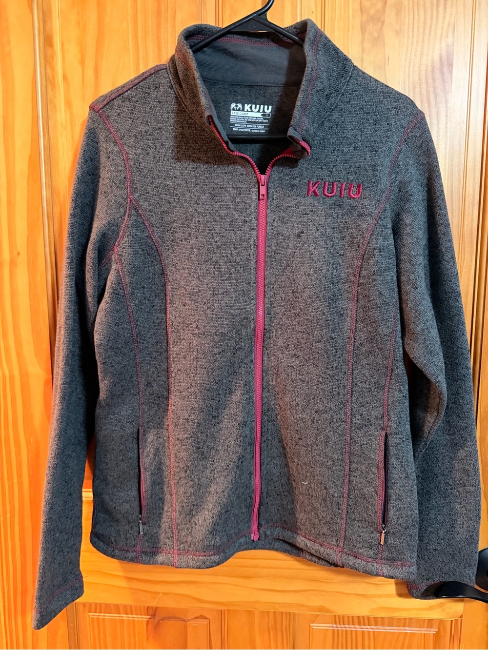 KUIU Womens Heather Gray Fleece Jacket with Pink Accents
